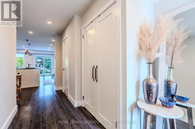 109 Maplewood Dr in Essa, ON - Building Photo - Building Photo