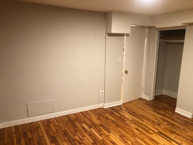 1400 Commonwealth Ave, Unit #1 in Boston, MA - Building Photo - Building Photo