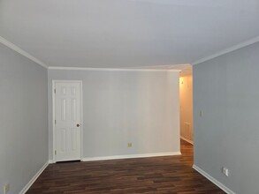 2214 Daley Rd in Chapel Hill, NC - Building Photo - Building Photo