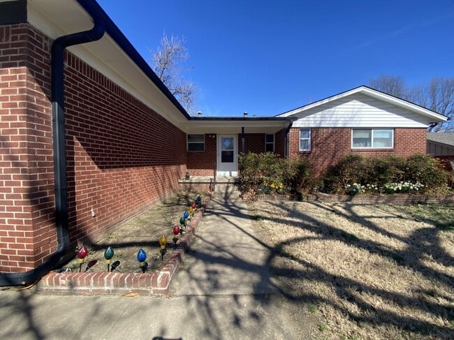 5363 E 28th St in Tulsa, OK - Building Photo - Building Photo