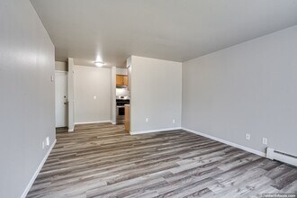 Clayton Ridge in Oshkosh, WI - Building Photo - Interior Photo