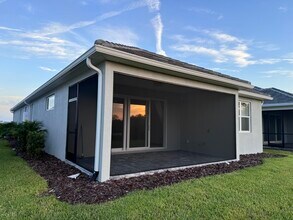 1027 Waterline Ct in Sarasota, FL - Building Photo - Building Photo