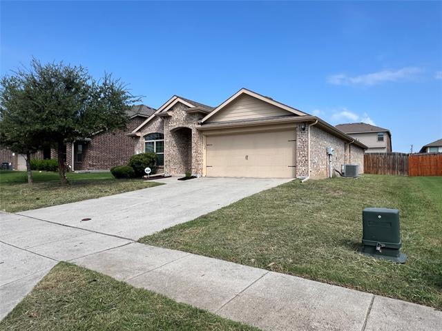 339 Vernon St in Anna, TX - Building Photo