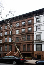 44 W 76th St in New York, NY - Building Photo - Building Photo