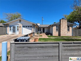 918 Fieldwood Dr in Austin, TX - Building Photo