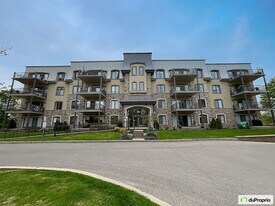 200 Des Manoirs Rue in Deux-montagnes, QC - Building Photo