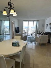 4101 Pine Tree Dr, Unit 1823 in Miami Beach, FL - Foto de edificio - Building Photo