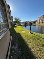 1710 NE 191st St in Miami, FL - Building Photo