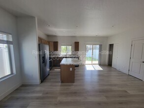 6708 Dradie Pl in Pasco, WA - Building Photo - Building Photo