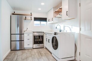 322 N 17th Dr in Phoenix, AZ - Building Photo