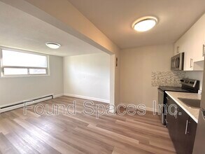 280 Lorne Ave in Kitchener, ON - Building Photo - Building Photo