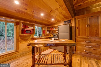 250 Lovell Ln in Tiger, GA - Building Photo - Building Photo