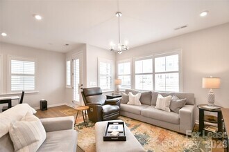 114 Isleworth Ave in Mooresville, NC - Building Photo - Building Photo