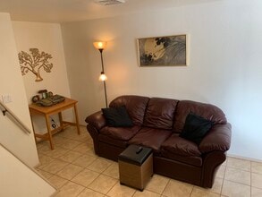1227 Parkhill Dr in Billings, MT - Foto de edificio - Building Photo