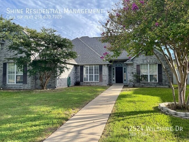 property at 2524 Wilshire Dr