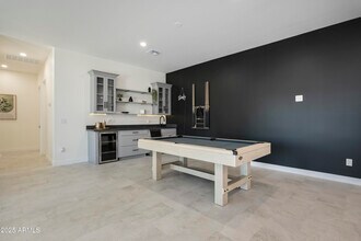 5049 E Shaw Butte Dr in Scottsdale, AZ - Building Photo - Building Photo