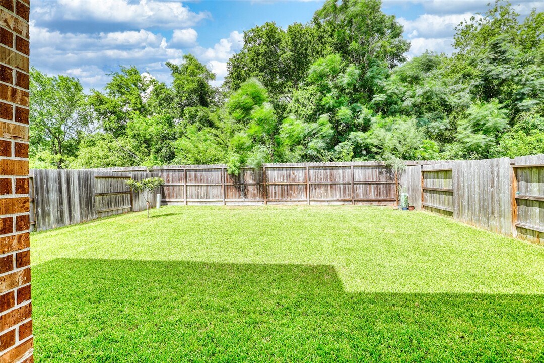 17734 White Lightning Way in Spring, TX - Building Photo