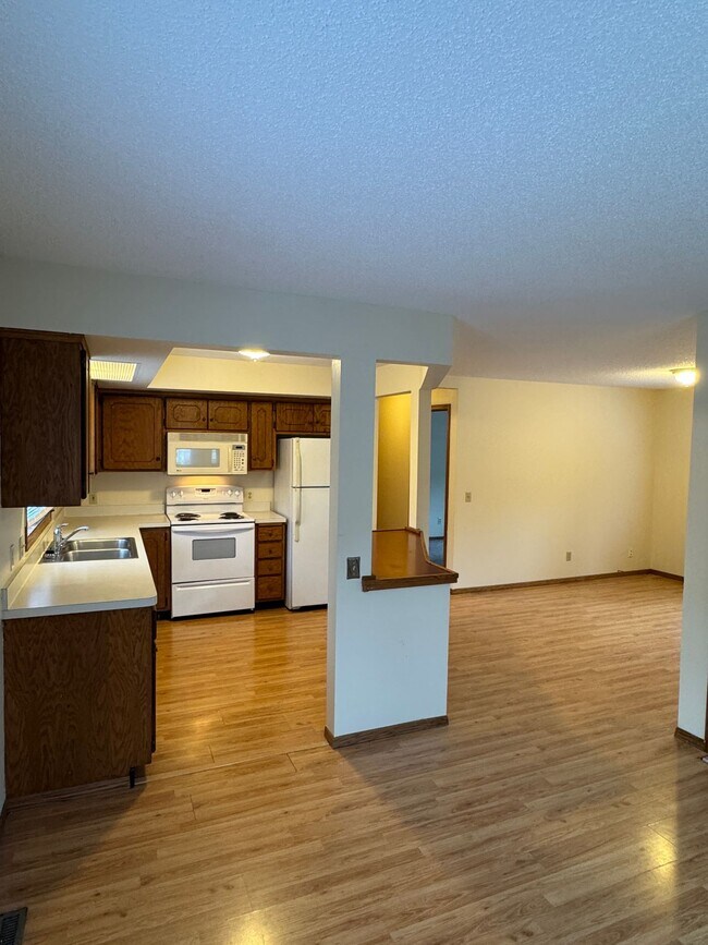 313 4th Ave SE in Minneapolis, MN - Building Photo - Building Photo