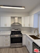 432 N Kenwood St in Glendale, CA - Building Photo