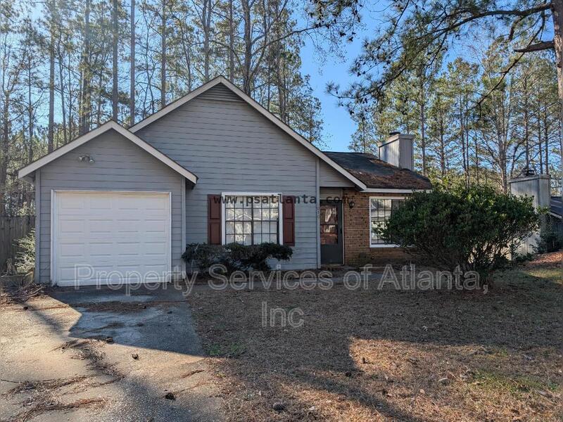 1010 Brandon Hill Way in Jonesboro, GA - Building Photo