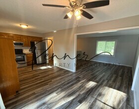 2707 S Coachman Dr in Independence, MO - Building Photo - Building Photo
