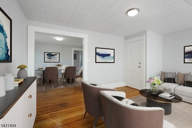 property at 23 Meeker Pl