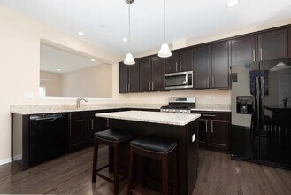 2942 Madison Dr in Naperville, IL - Building Photo - Building Photo