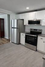 8430 NW 39th Cir in Gainesville, FL - Building Photo - Building Photo