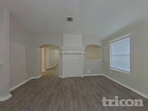 729 Forest Ln Dr in Conroe, TX - Building Photo - Building Photo