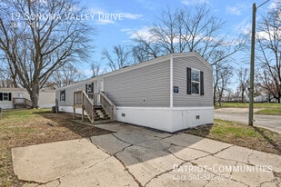 19 Sonoma Dr in Springfield, IL - Building Photo