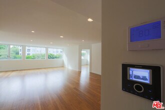 10366 Wilshire Blvd in Los Angeles, CA - Building Photo - Building Photo