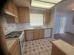 13796 Gemini St in Victorville, CA - Building Photo - Building Photo
