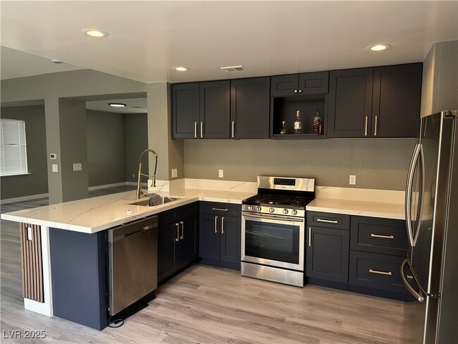 1219 Starstone Ct in Henderson, NV - Building Photo - Building Photo