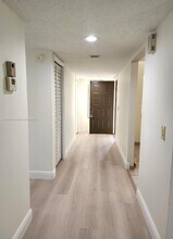 16491 Blatt Blvd-Unit -203 in Weston, FL - Building Photo - Building Photo