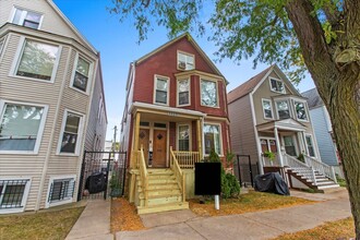 3223 N Lawndale Ave in Chicago, IL - Building Photo - Building Photo