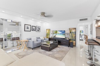 502 Burgundy P in Delray Beach, FL - Building Photo - Building Photo
