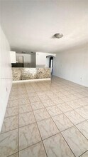 2823 NW 106th St in Miami, FL - Building Photo - Building Photo