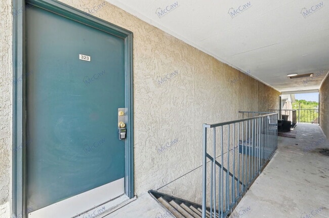 9520 Royal Ln in Dallas, TX - Building Photo - Building Photo