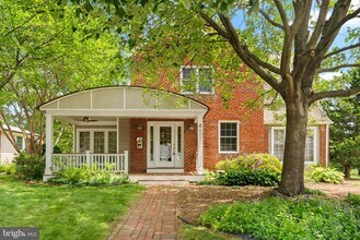 621 S Taylor St in Arlington, VA - Building Photo - Building Photo