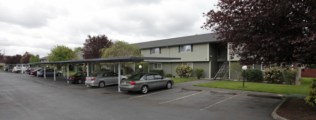 Cascadian East Apartments in Vancouver, WA - Foto de edificio - Building Photo