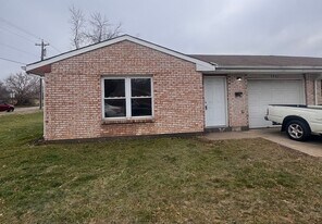 1901-1903 Circle Kelly Jo St in Middletown, OH - Building Photo