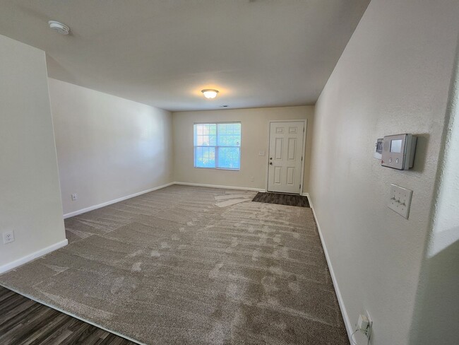 1811 Allegheny Dr in Gastonia, NC - Foto de edificio - Building Photo