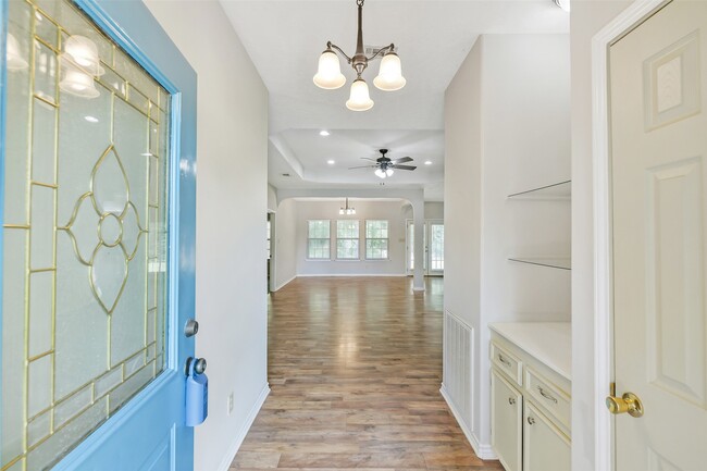 165 Magnolia Bend in Onalaska, TX - Building Photo - Building Photo