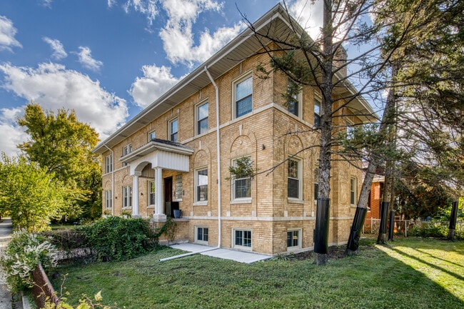 7131 W Altgeld St, Unit FL1