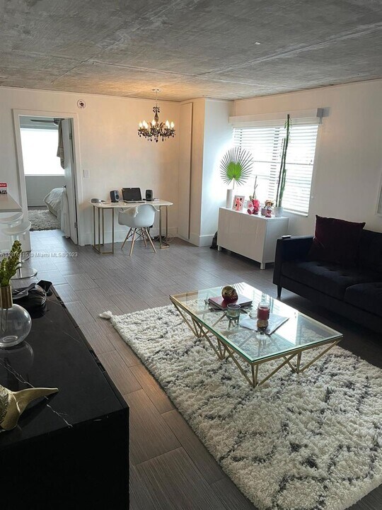 753 Michigan Ave in Miami Beach, FL - Building Photo