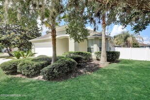 292 S Field Crest Dr in St. Augustine, FL - Building Photo