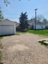 34 7th St, Unit Furnished Upper Unit in Fond du Lac, WI - Building Photo - Building Photo