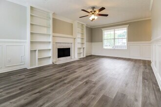 1520 Rose Pointe Dr in Loganville, GA - Foto de edificio - Building Photo