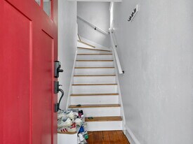 256 Main St, Unit 2 in Medford, MA - Building Photo