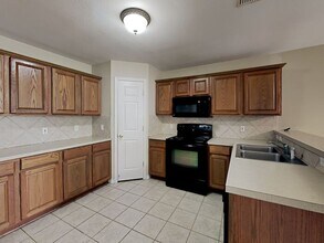 2321 Starglow Dr in Corpus Christi, TX - Building Photo - Building Photo